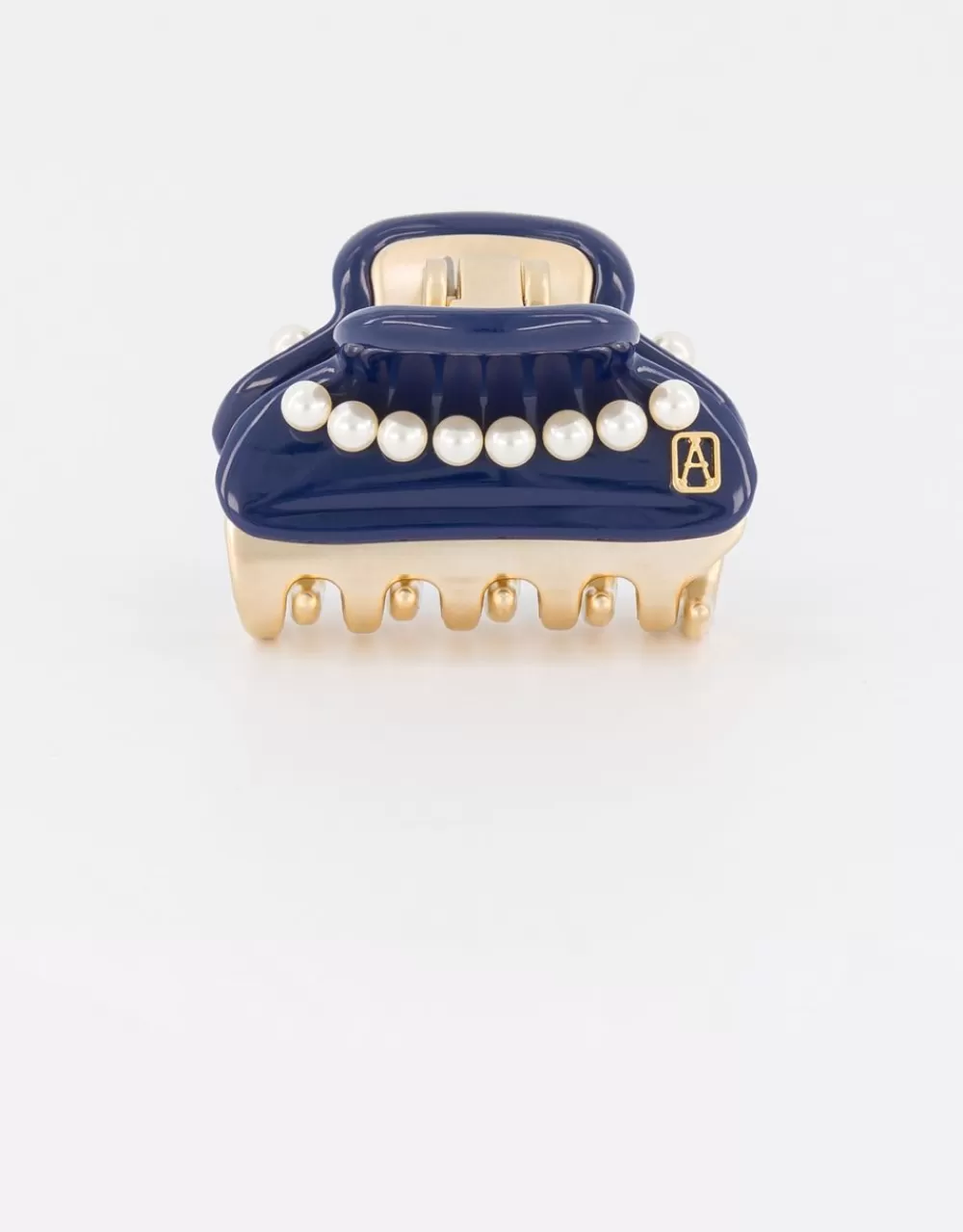 Women Alexandre de Paris Pince Vendome Perlee