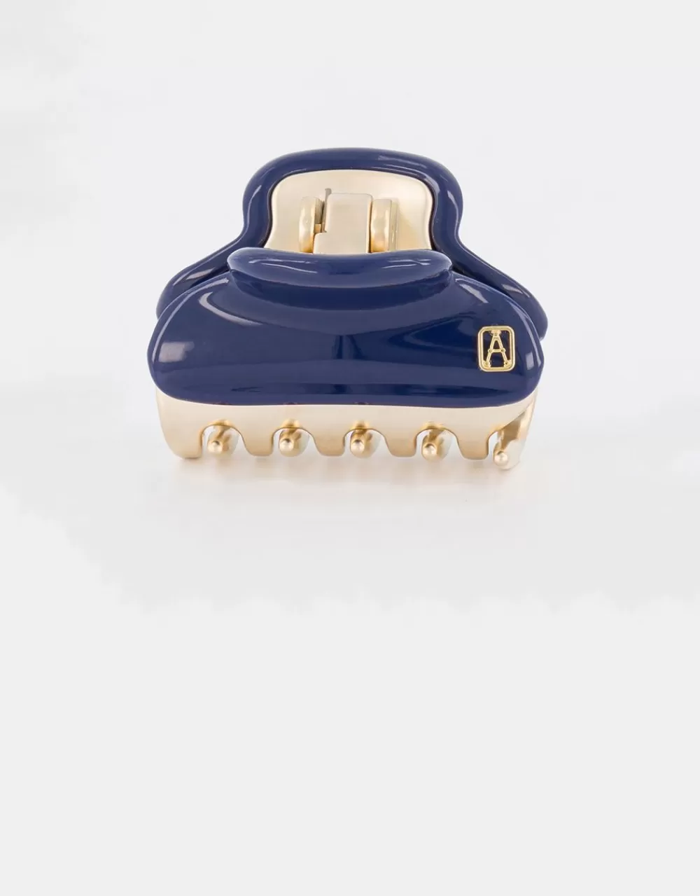 Women Alexandre de Paris Pince Vendome Tresor